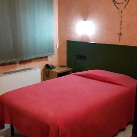 Hotel Armida Castenedolo Екстериор снимка